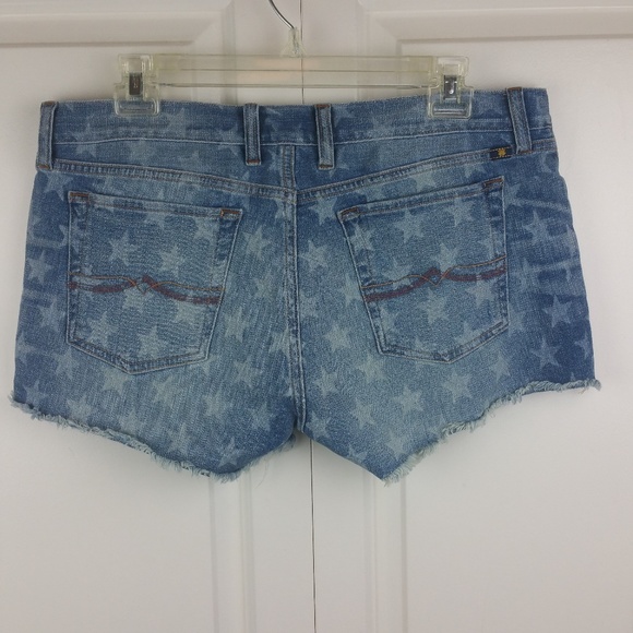 Lucky Brand Denim Stars Riley Shorts Sz 8 / 29 EUC - Picture 3 of 9